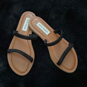 Double strap sandals